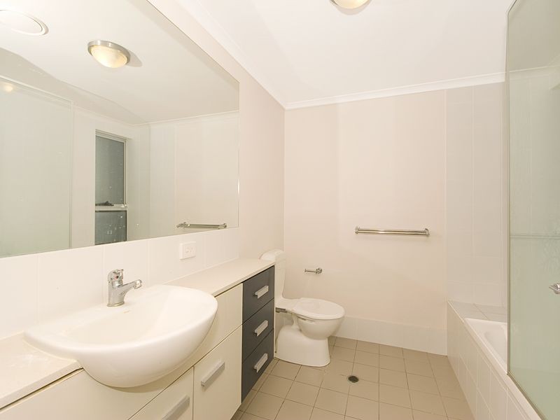 Indooroopilly QLD 4068
