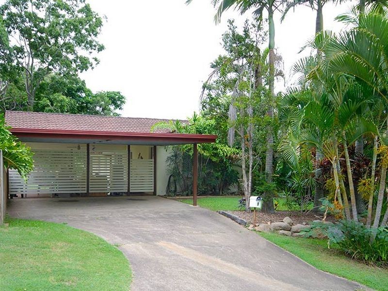 1 Yeoman Street, Chapel Hill QLD 4069