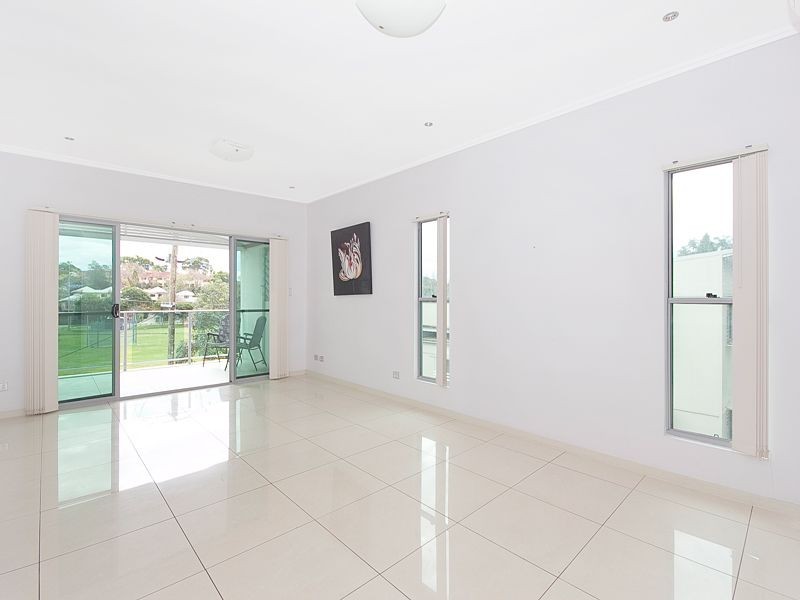 Taringa QLD 4068