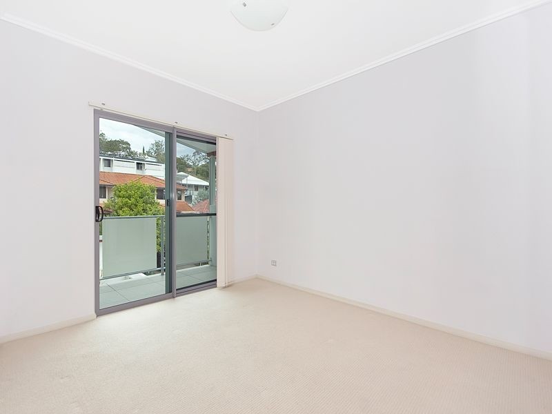 Taringa QLD 4068