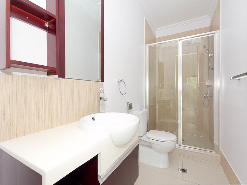 Taringa QLD 4068