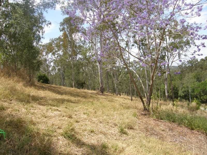 Brookfield QLD 4069