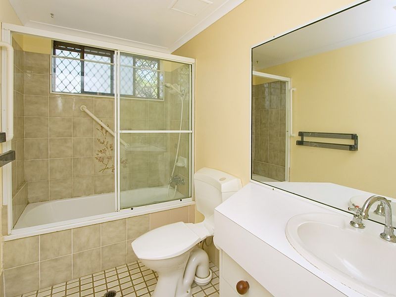 Taringa QLD 4068