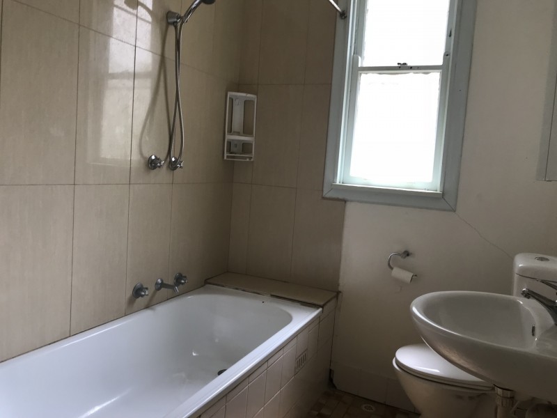 3 June Street, Seven Hills NSW 2147