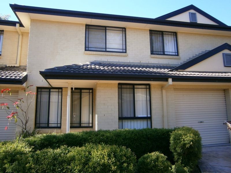 17/4 Nolan Place, Seven Hills NSW 2147