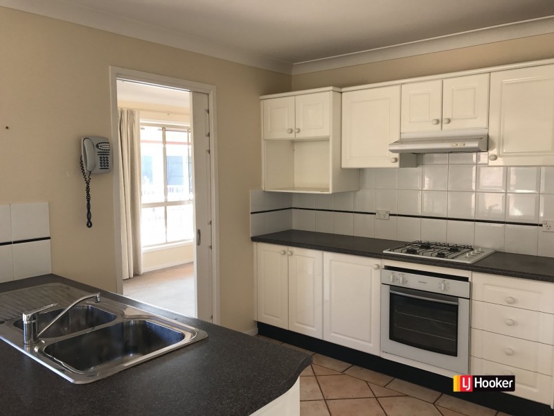 80 Canoona Avenue, Windsor Downs NSW 2756