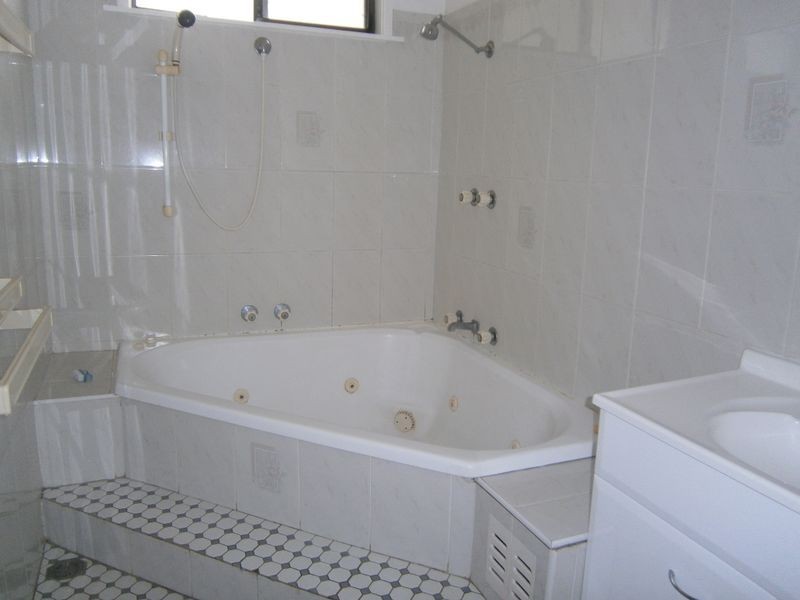 21 Forrest Road, Lalor Park NSW 2147