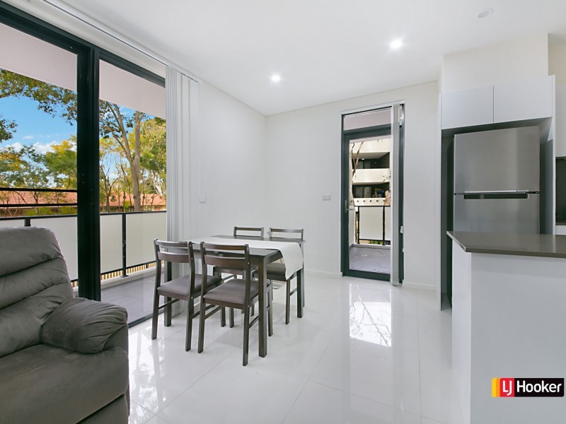 8/232 Targo Road, Toongabbie NSW 2146