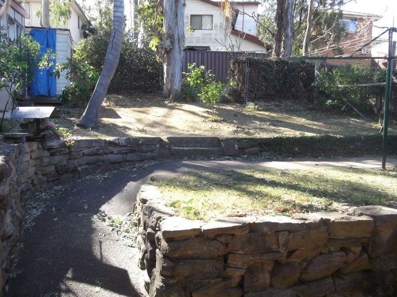 9 Lowana Crescent, Seven Hills NSW 2147