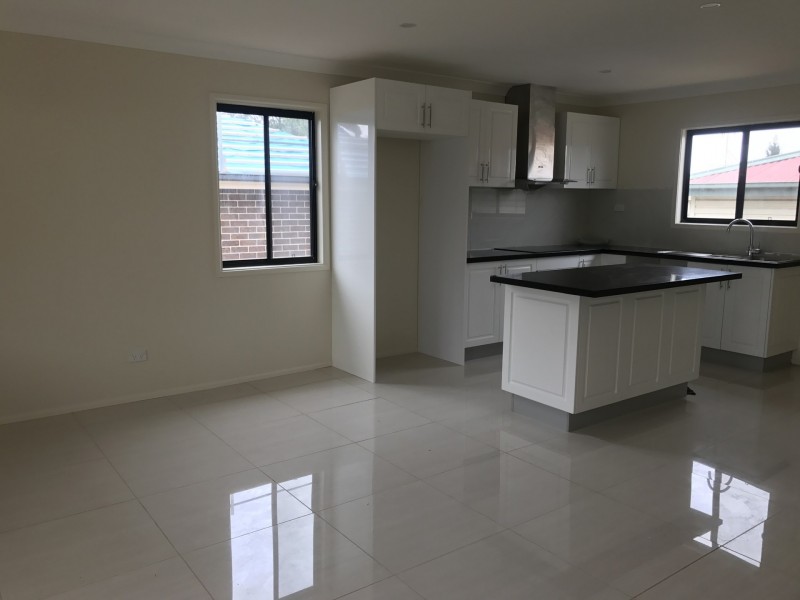 24a Lucas Road, Seven Hills NSW 2147