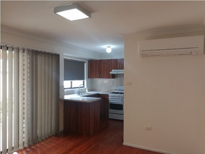 16 Cowper Circle, Quakers Hill NSW 2763