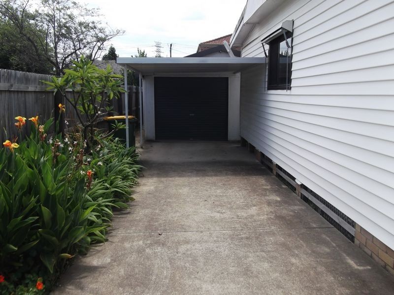 12 French Avenue, Toongabbie NSW 2146