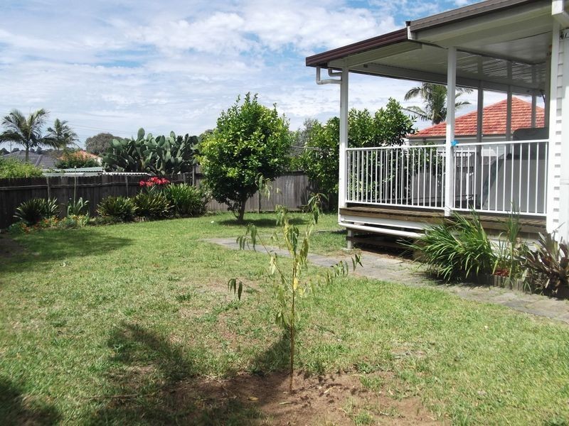 12 French Avenue, Toongabbie NSW 2146