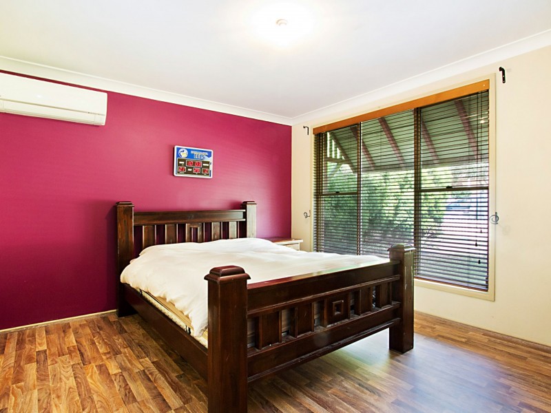 8 Wayne Street, Dean Park NSW 2761