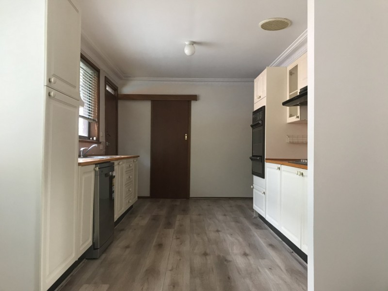 1 Barangaroo Road, Toongabbie NSW 2146