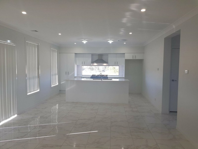 33 Madden Street, Oran Park NSW 2570