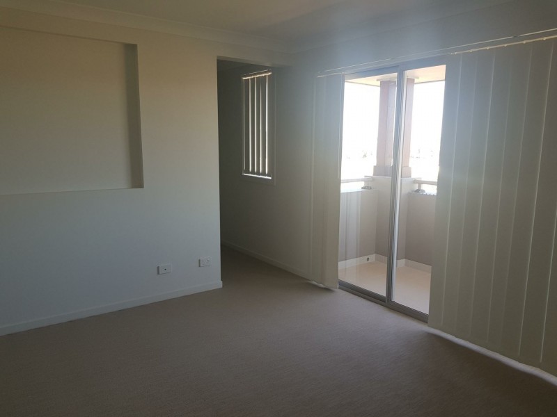 33 Madden Street, Oran Park NSW 2570