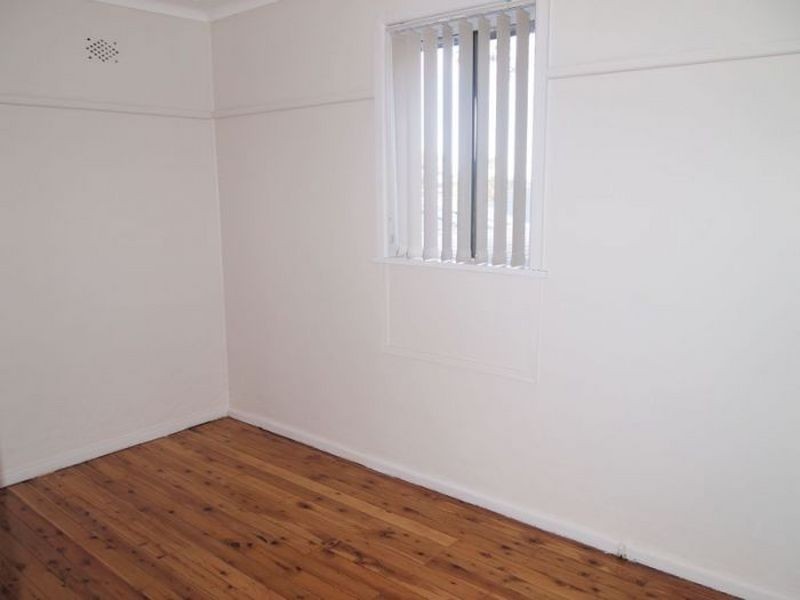 18 Gladys Crescent, Seven Hills NSW 2147