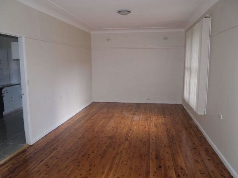 18 Gladys Crescent, Seven Hills NSW 2147