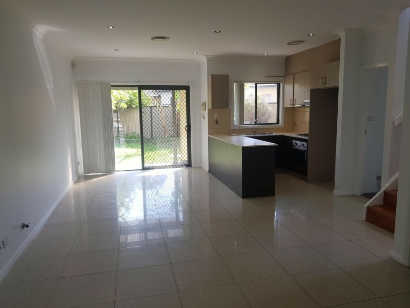 5/44 Girraween Road, Girraween NSW 2145