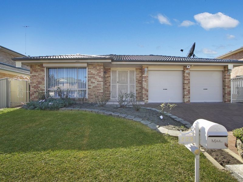 223 Glenwood Park Drive, Glenwood NSW 2768