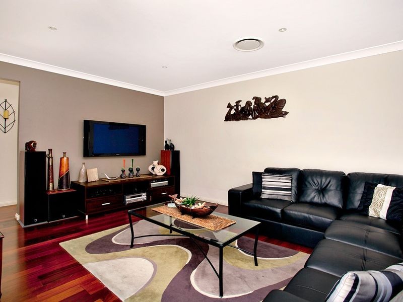 8 Olivia Street, Kellyville NSW 2155