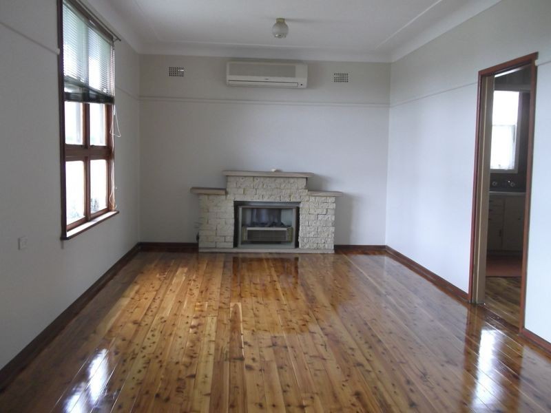 24 Hayes Road, Seven Hills NSW 2147