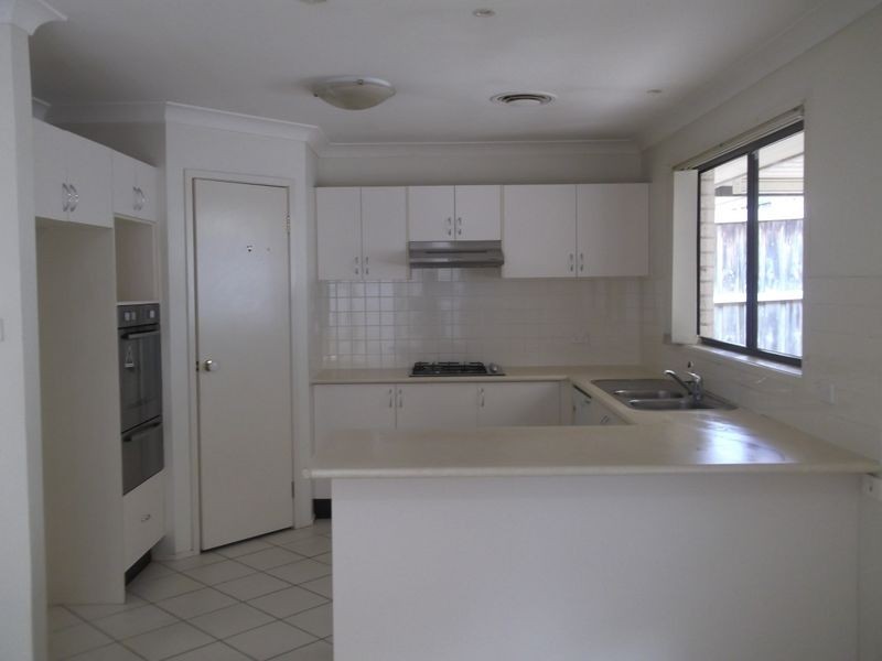 11 Snowgum Street, Acacia Gardens NSW 2763