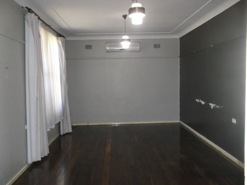 33 Lowry Road, Lalor Park NSW 2147