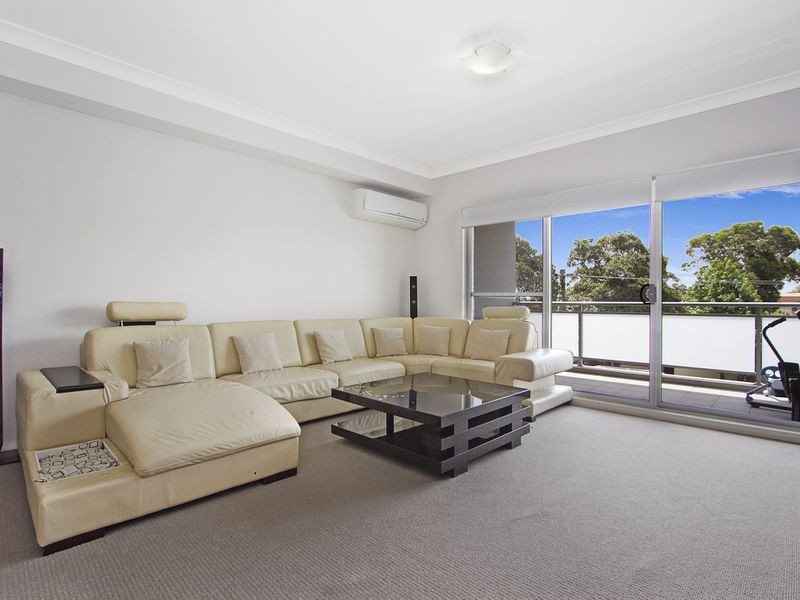 31/26 Clifton Street, Blacktown NSW 2148