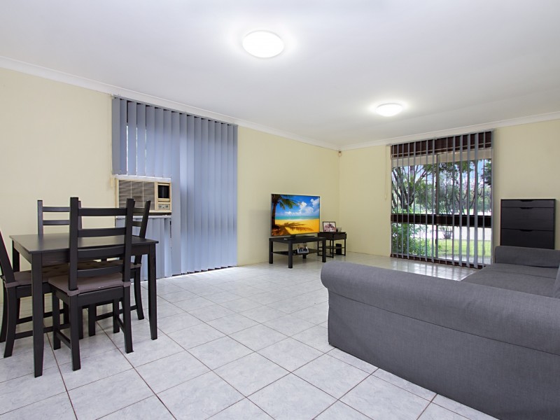 162 Railway Road, Quakers Hill NSW 2763