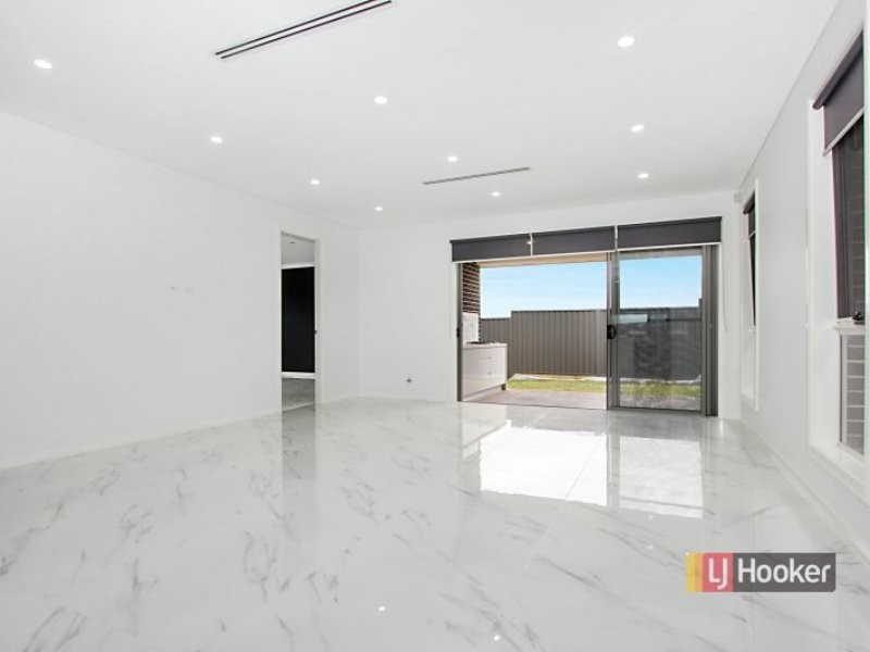 70 Power Ridge, Oran Park NSW 2570