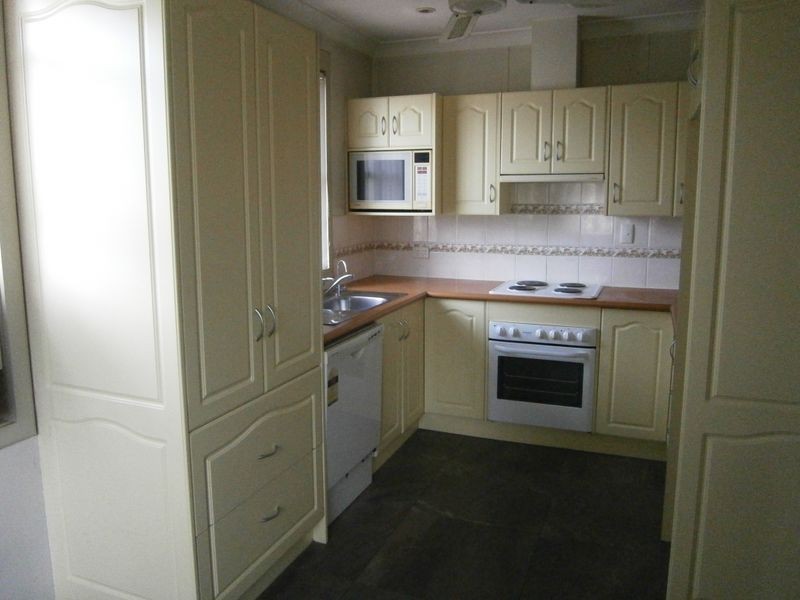 22 Halmahera Crescent, Lethbridge Park NSW 2770