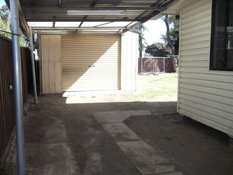 36 Leyte Avenue, Lethbridge Park NSW 2770