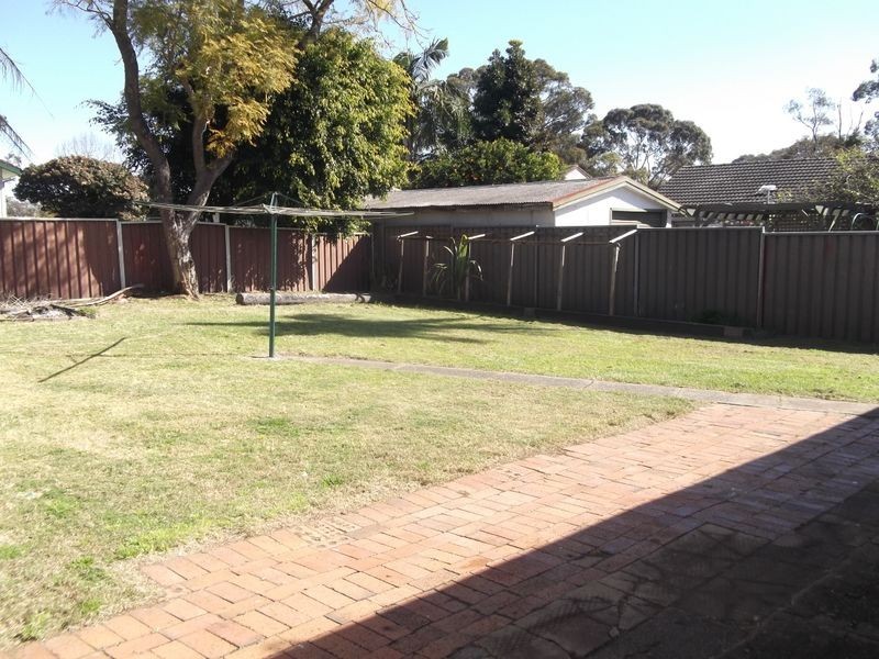 36 Leyte Avenue, Lethbridge Park NSW 2770