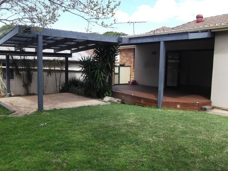 9 Brelogail Street, Northmead NSW 2152