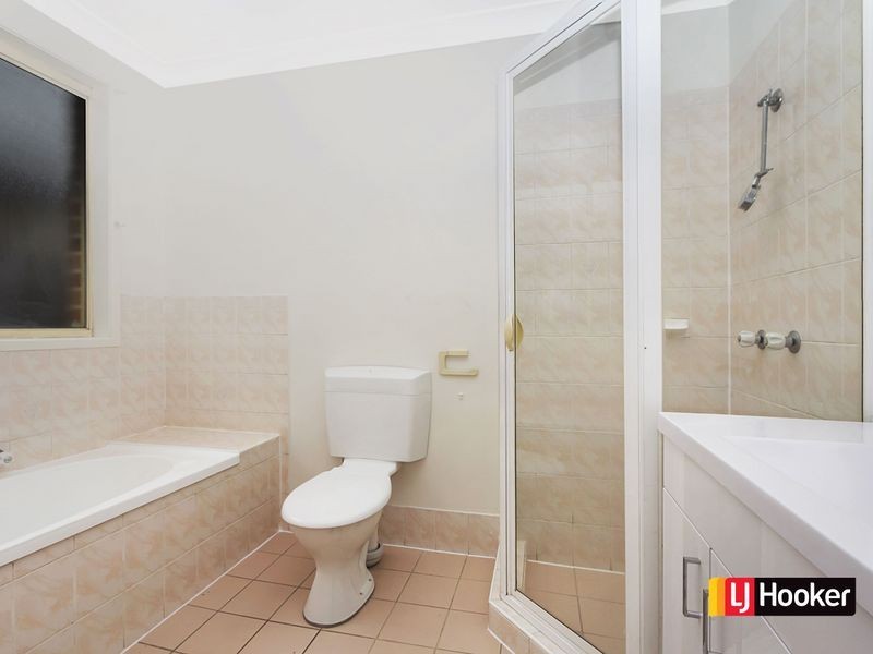 33 Vella Crescent, Blacktown NSW 2148