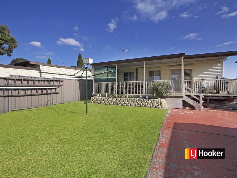 77 Grantham Road, Seven Hills NSW 2147