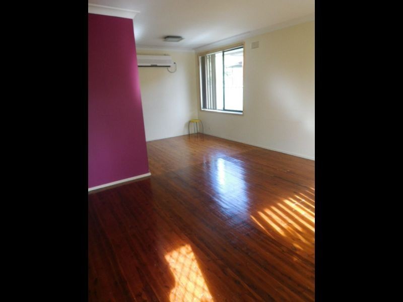 27 Mackenzie Boulevard, Seven Hills NSW 2147