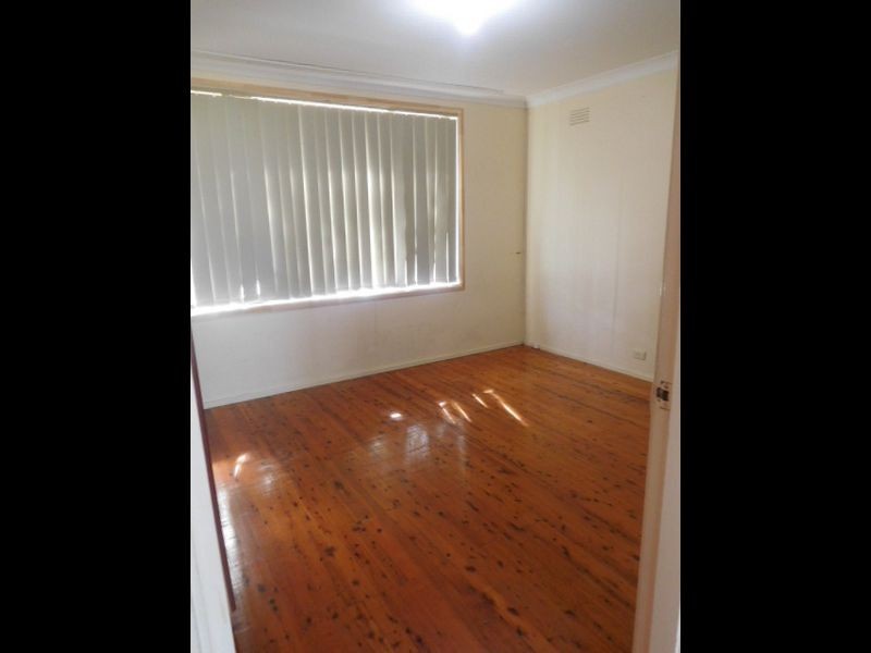 27 Mackenzie Boulevard, Seven Hills NSW 2147