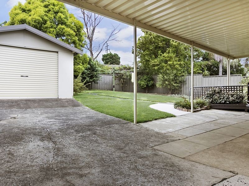 29 Pineleigh Road, Lalor Park NSW 2147