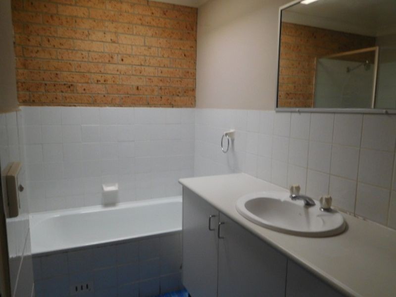 2/36 Johnson Avenue, Lalor Park NSW 2147