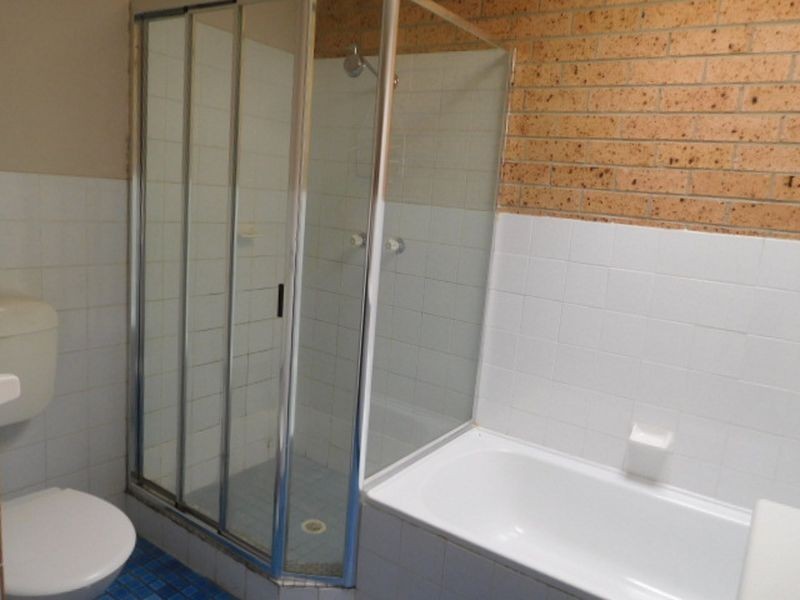 2/36 Johnson Avenue, Lalor Park NSW 2147