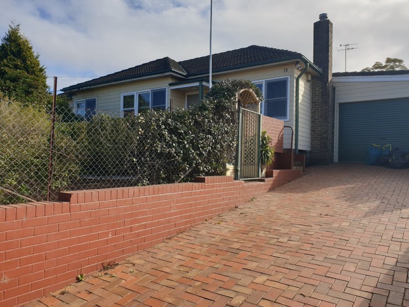 15 Rowley Street, Seven Hills NSW 2147