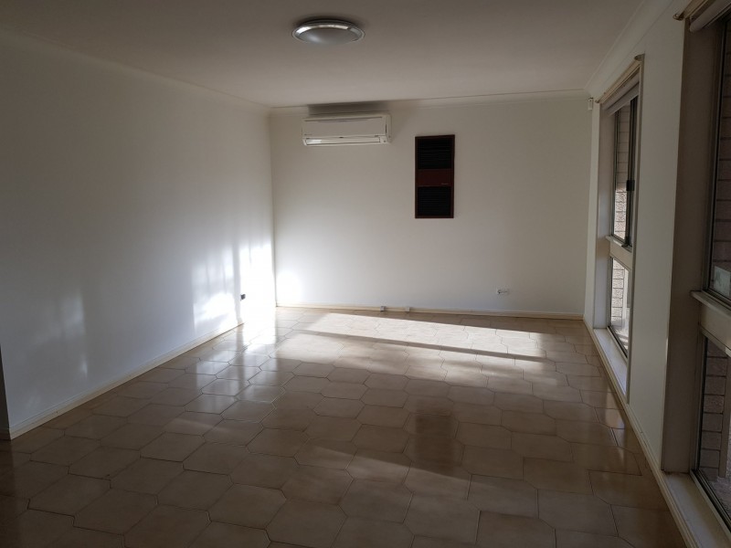 74 Eastern Road, Quakers Hill NSW 2763