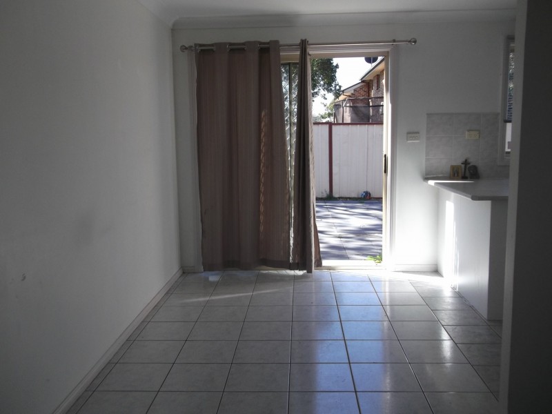 1/33 Doonside Crescent, Blacktown NSW 2148