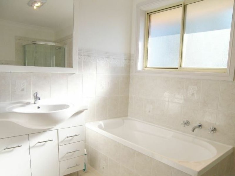 1/33 Doonside Crescent, Blacktown NSW 2148