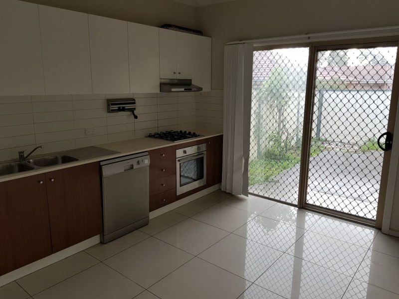 2/14 Lancaster Street, Blacktown NSW 2148