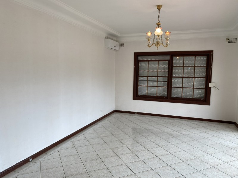 24 Moree Avenue, Westmead NSW 2145