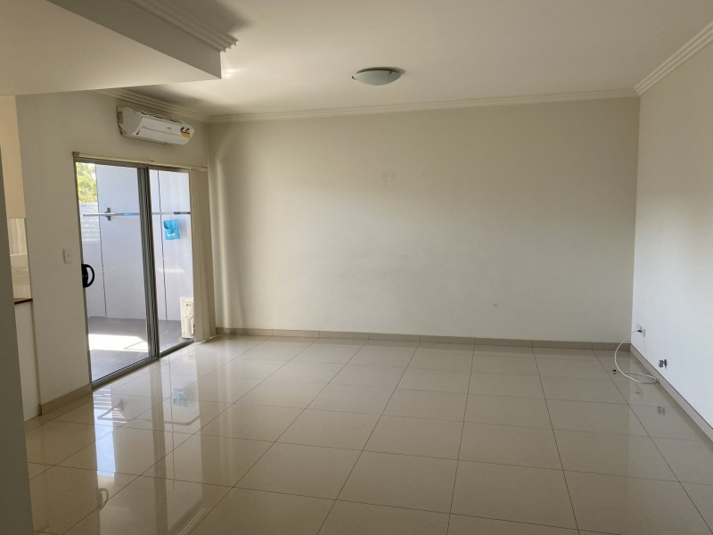 21/45-49 Toongabbie Road, Toongabbie NSW 2146